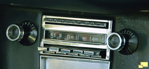 1958 Corvette Wonder Bar Radio