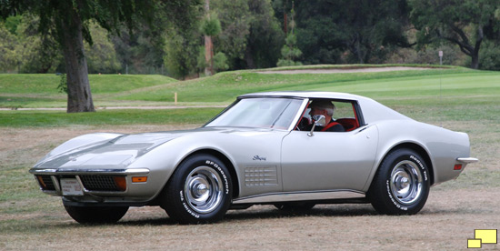 1972 Chevrolet Corvette C3 in Pewter Silver