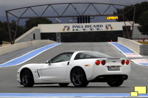 2008 Chevrolet Corvette C6 in Arctic White at the Paul Ricard Racetrack