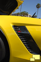 2016-Corvette C7 Z06 Front Fender Vent