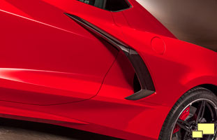 2020 Chevrolet Corvette C8 Stingray Coupe in Torch Red