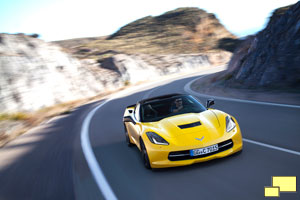 Chevrolet Corvette C7 Stingray Coupe in Velocity Yellow