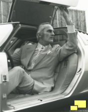 Corvette Four Rotor Aerovette Gullwing Door with Chuck Jordan (Image courtesy of Chuck Jordan Archives)