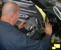 Upgraded steering wheel installation, 1968 Corvette